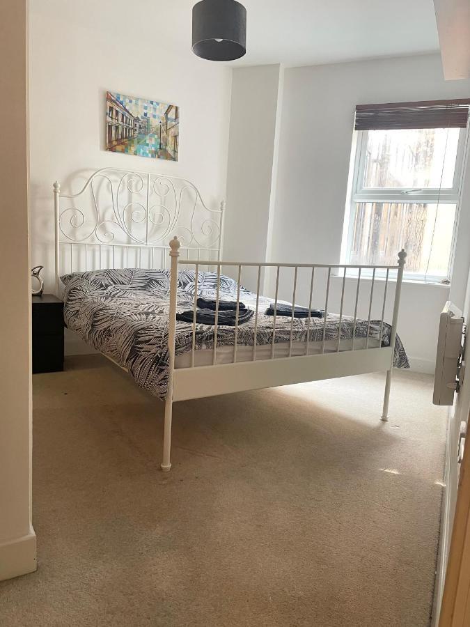 Entire Town Centre 2 Bedroom Apartment Very Close To Beach Bournemouth Dış mekan fotoğraf